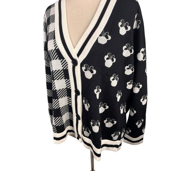 Torrid 2 Disney Minnie Mouse Black & White Jacquard Cardigan Plus Size 2x - Picture 5 of 9